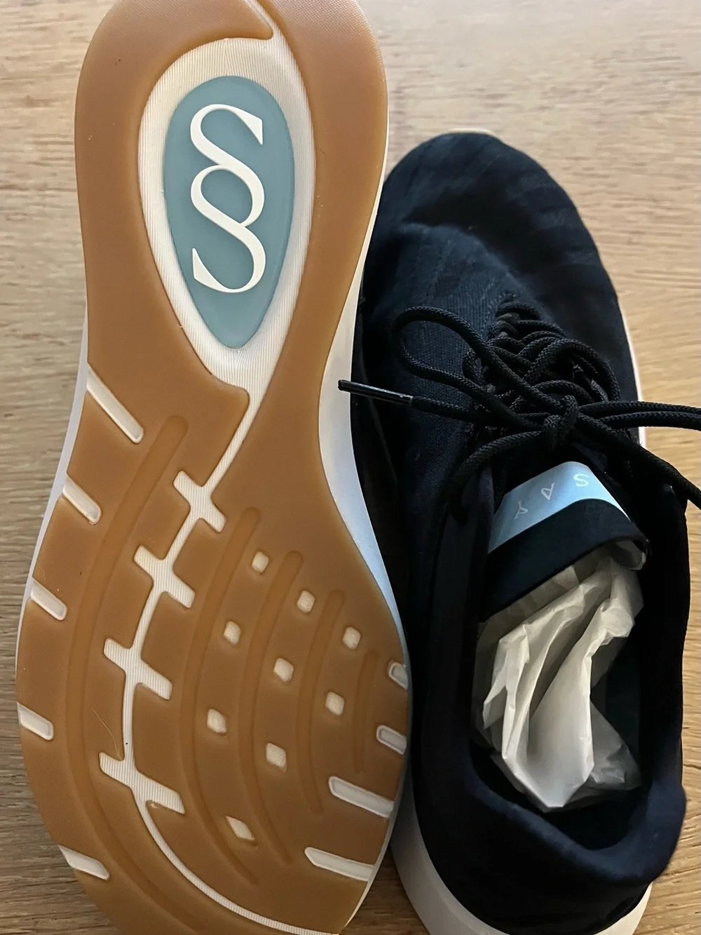 Saysh One Women's Black & White Sneaker – Allyson Felix